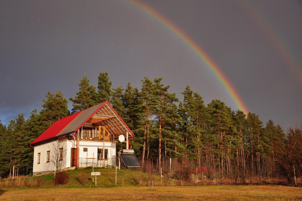Guesthouse Leiputrija Ādaži Esterno foto