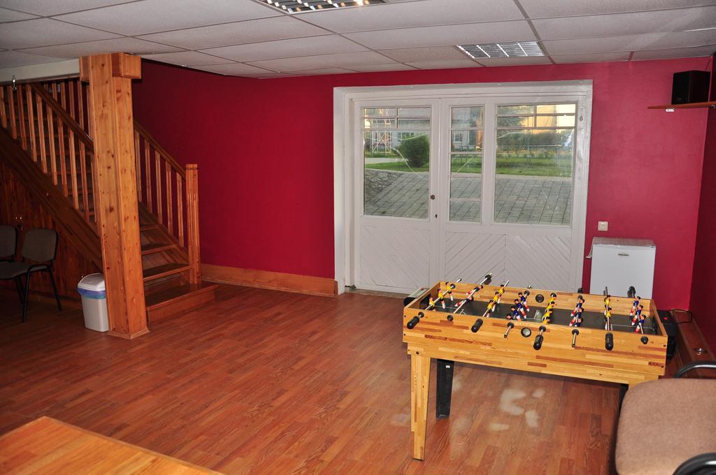 Guesthouse Leiputrija Ādaži Esterno foto