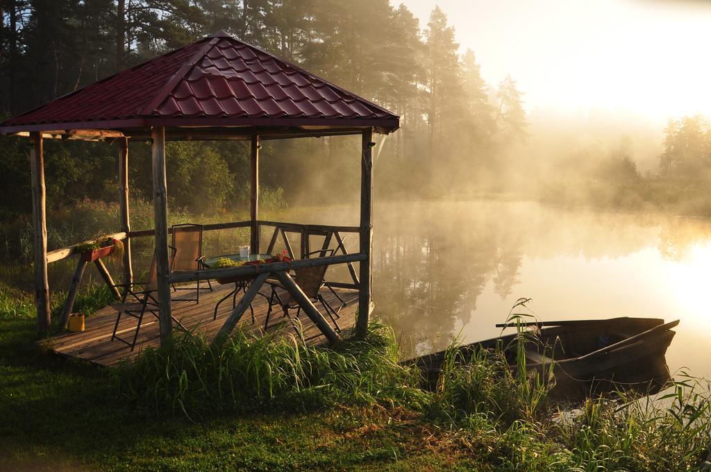 Guesthouse Leiputrija Ādaži Esterno foto